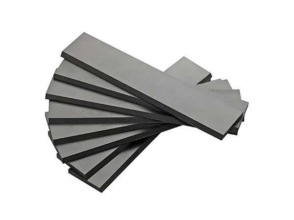 What are the types of graphite materials